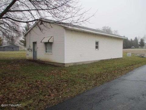 103 E Lincoln St, Reading, MI 49274 photo 1