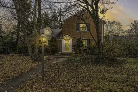 1905 Steere Pl, Ann Arbor, MI 48104