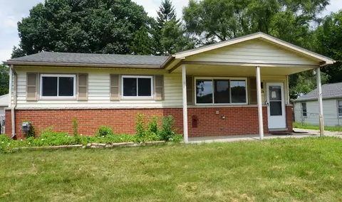 34474 John St, Wayne, MI 48184
