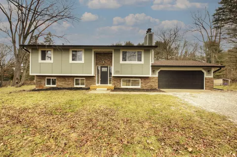 8739 Coyle Dr, Putnam, MI 48169