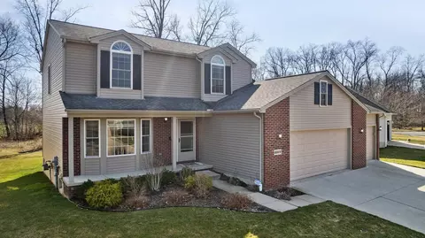 6844 Wellington Dr, Dexter, MI 48130