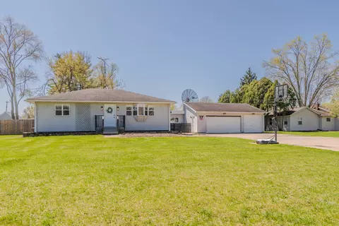175 Cherry St, Leoni, MI 49254