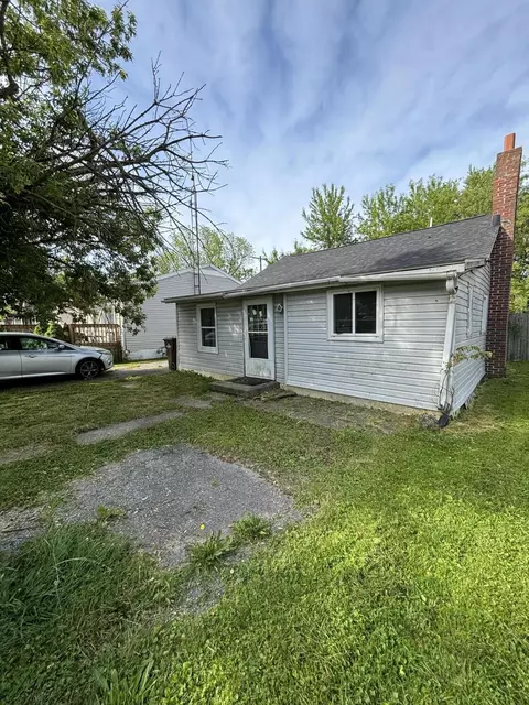 3198 Glendale Dr, Monroe, MI 48162