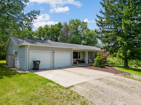 20529 Logan Rd, Manchester, MI 48158