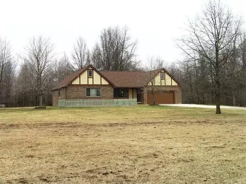 9107 Oak Rd, Willis, MI 48191 photo 1
