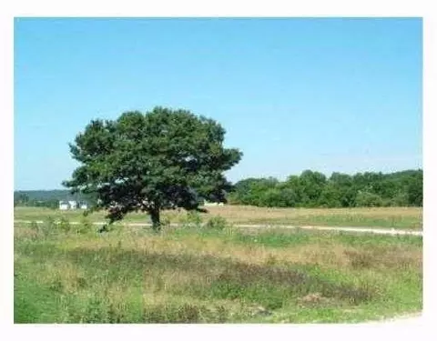 7663 Fox Trace Rd, Webster, MI 48130 photo 1
