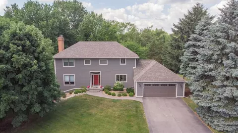 7949 Ridgeway Ct, Webster, MI 48130 photo 1