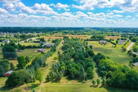 8080 Moon Rd, York, MI 48176 photo 1