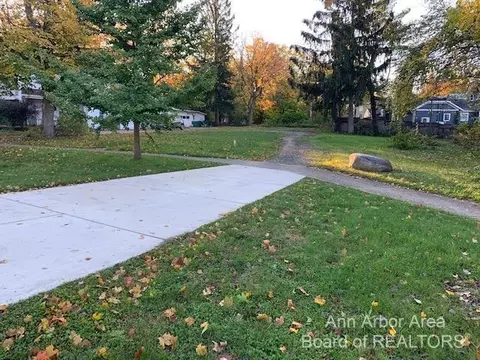 3268 Central St, Unknown, MI 48130 photo 1