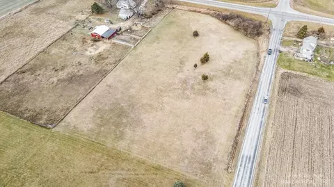 10141 Sylvania Petersburg Rd, Whiteford, MI 49267