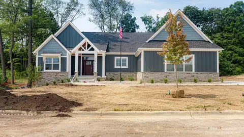 4236 Duck Dr, Scio, MI 48103