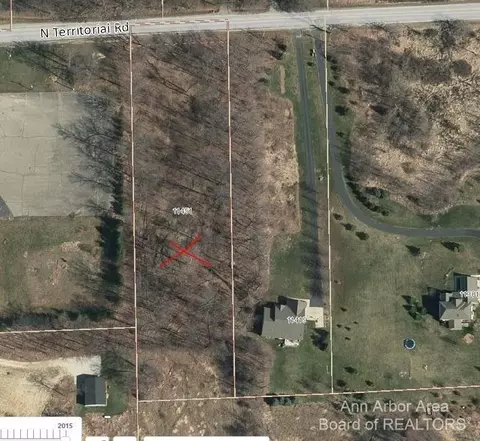 11451 N Territorial Rd, Dexter, MI 48130