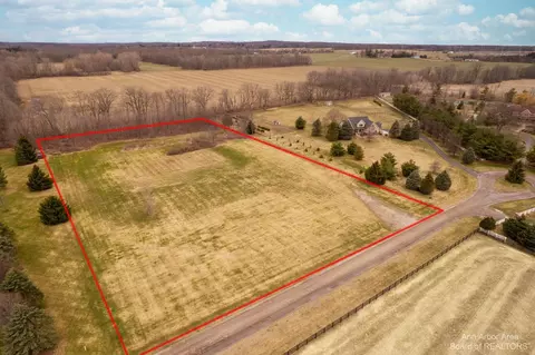 7537 Warren Rd, Superior, MI 48105