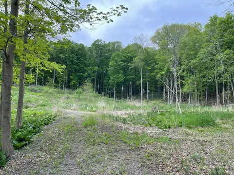 36300 Howard Rd, Farmington Hills, MI 48331