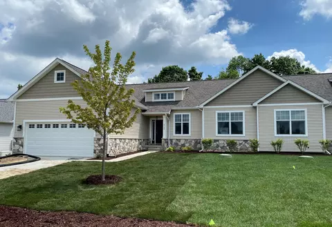 5725 Trailside Lane Unit Ln #19, Whitmore Lake, MI 48189