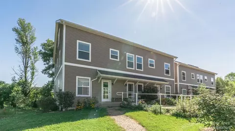 560 Little Lake Dr, Scio, MI 48103
