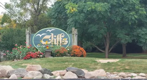 1685 Cliffs Landing Unit Lndg #301, Ypsilanti, MI 48198