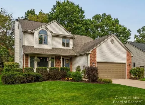 2475 Wildwood Trl, Saline, MI 48176