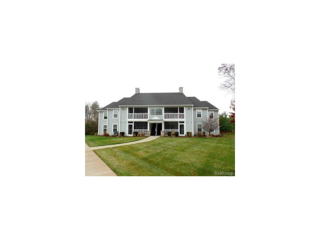 902 Oakbrook Dr, Jackson, MI 49203 photo 1