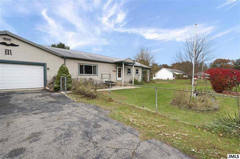 5302 Sharon Dr, Jackson, MI 49203 photo 1