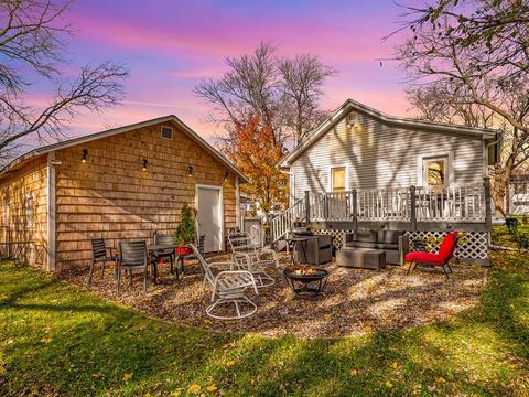 713 Webb St, Jackson, MI 49202 photo 1