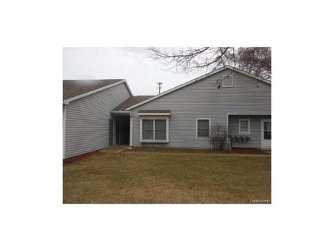 904 E Mcdevitt UNIT G, Jackson, MI 49203 photo 1