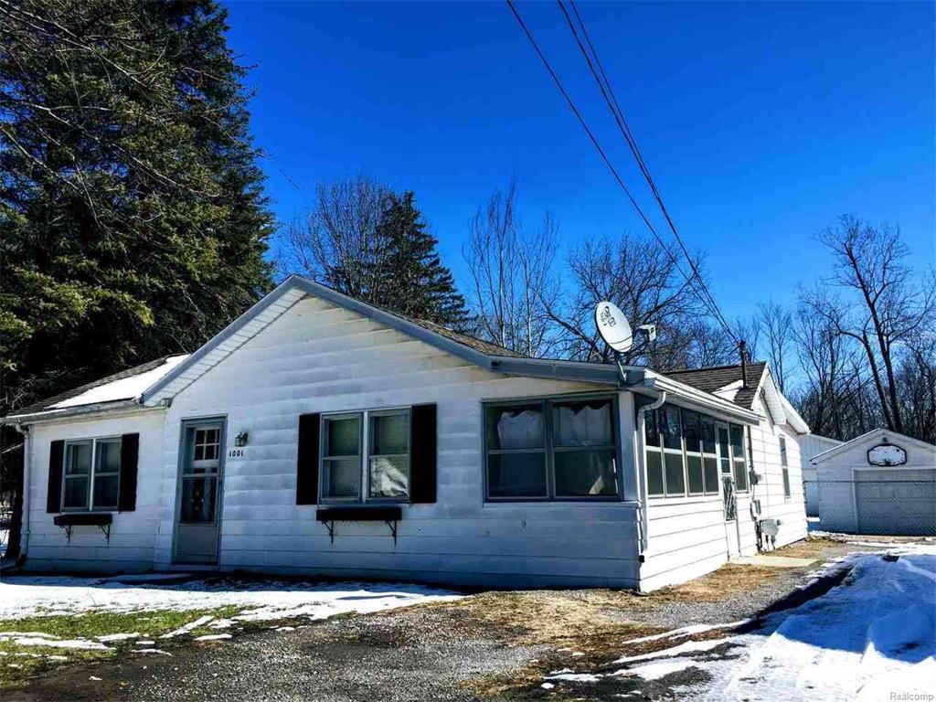 1001 S Sutton Rd, Jackson, MI 49203 photo 1
