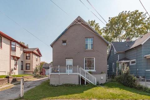 321 W Wesley, Jackson, MI 49201 photo 1