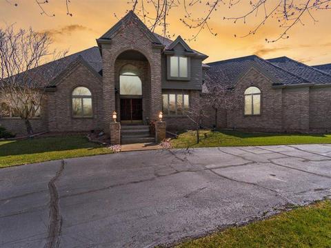 4605 Eagle Dr, Jackson, MI 49201 photo 1