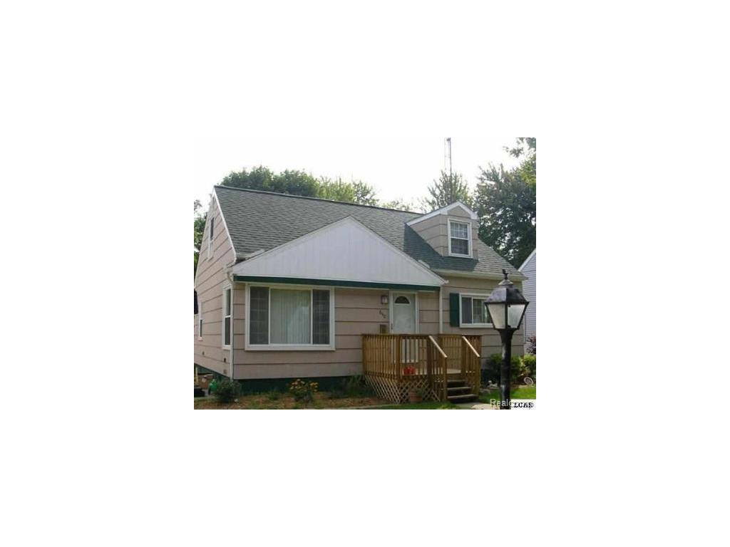 640 Lenawee St, Adrian, MI 49221 photo 1