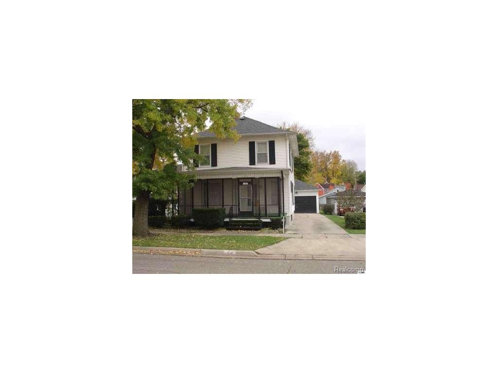 154 Chestnut St, Adrian, MI 49221 photo 1