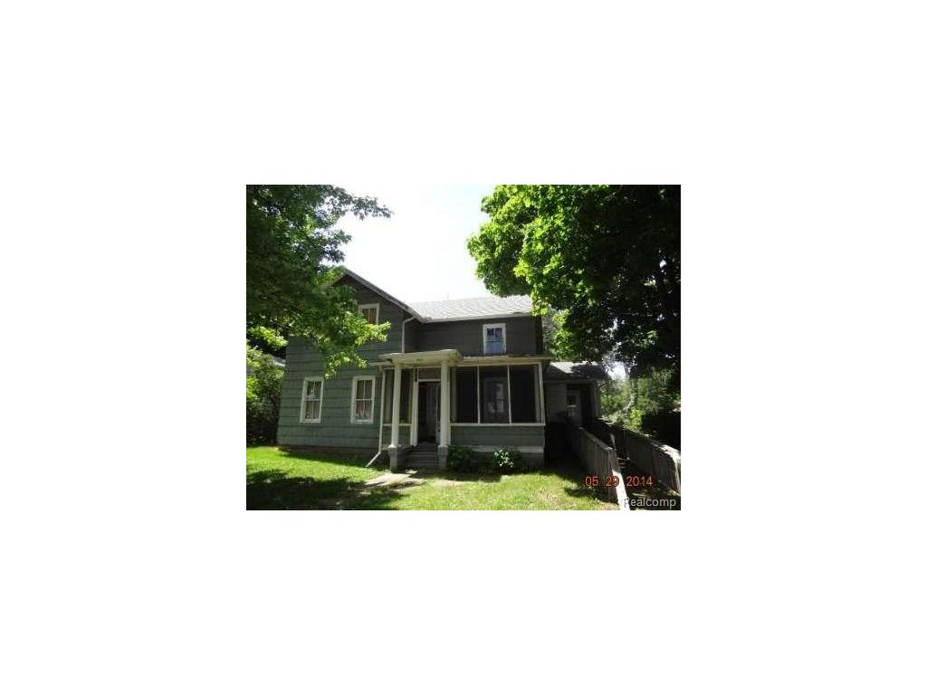 528 Division St, Adrian, MI 49221 photo 1