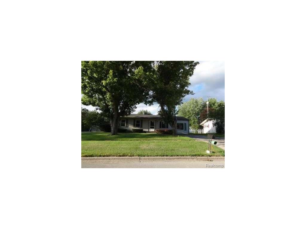1207 Willow St, Tecumseh, MI 49286 photo 1