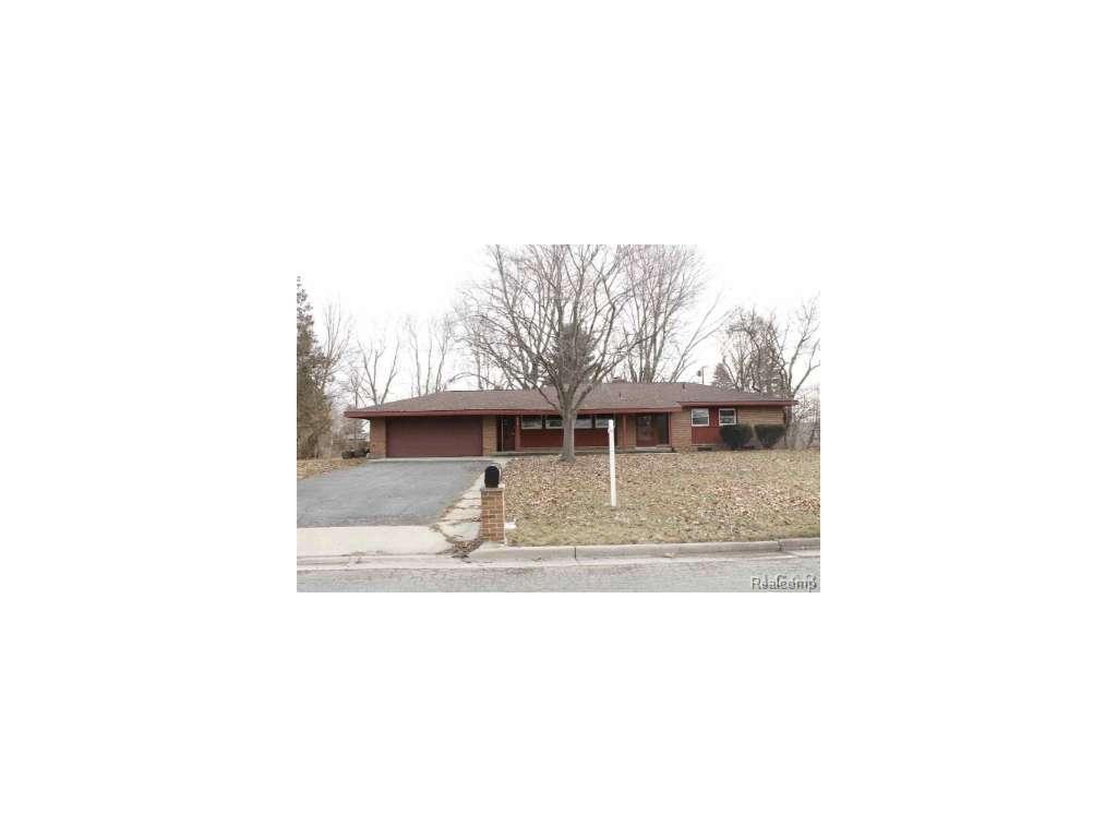 908 Red Mill Dr, Tecumseh, MI 49286 photo 1