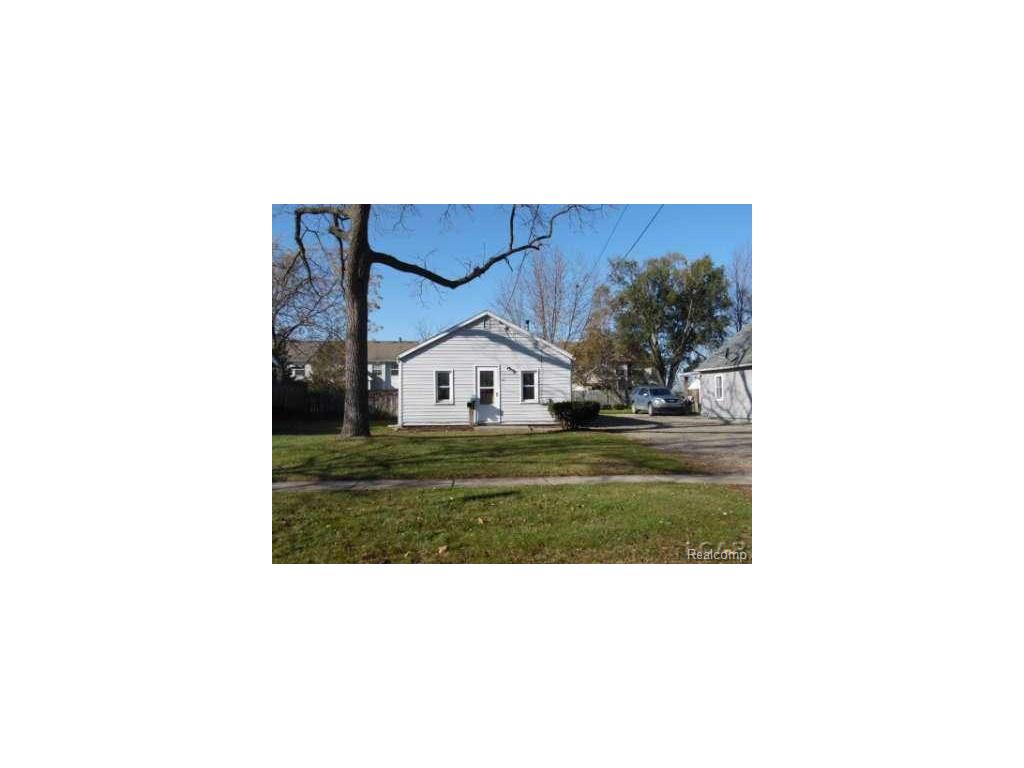 1030 State St, Adrian, MI 49221 photo 1