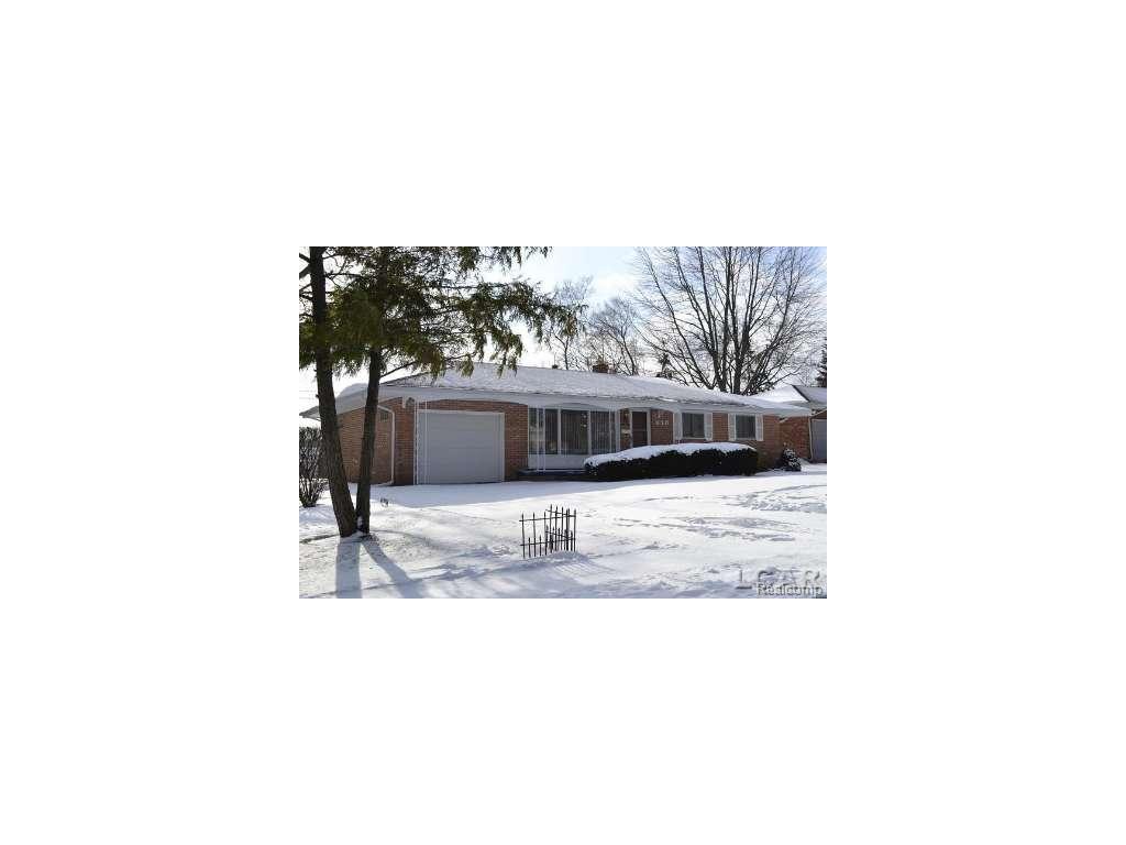 610 Murray Dr, Tecumseh, MI 49286 photo 1