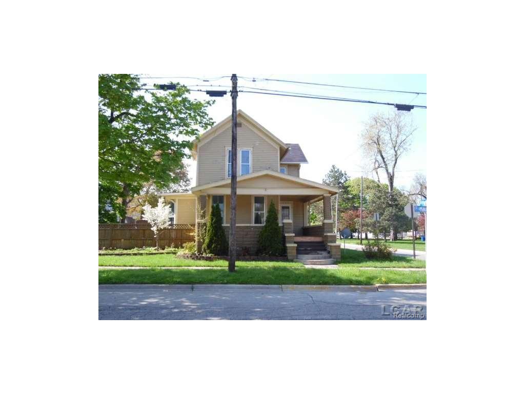 516 E Maumee St, Adrian, MI 49221 photo 1