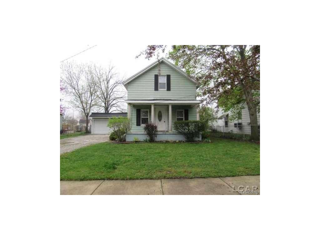 661 Tabor, Adrian, MI 49221 photo 1