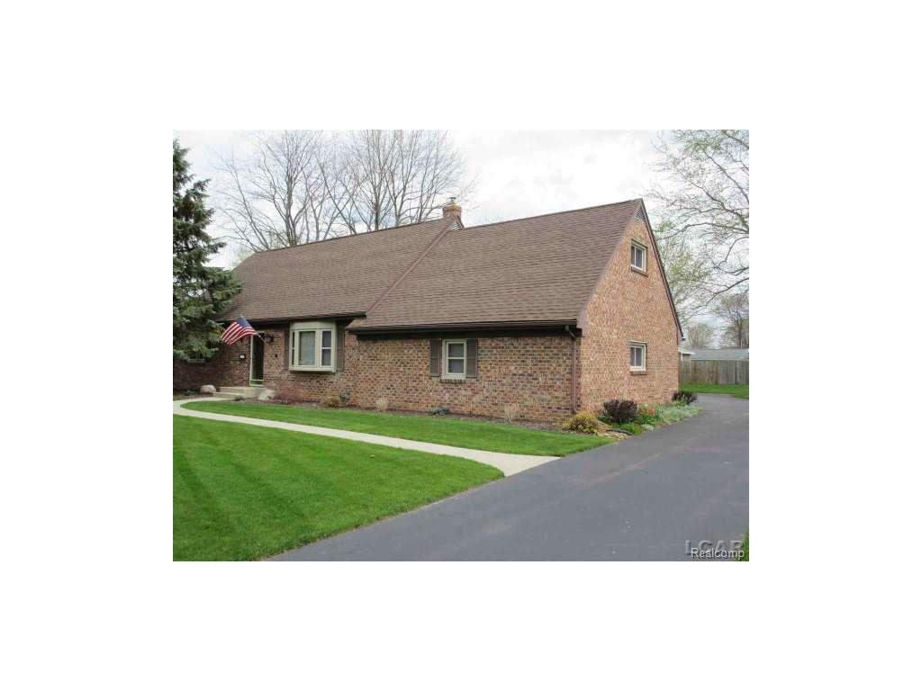 700 Brook, Tecumseh, MI 49286 photo 1