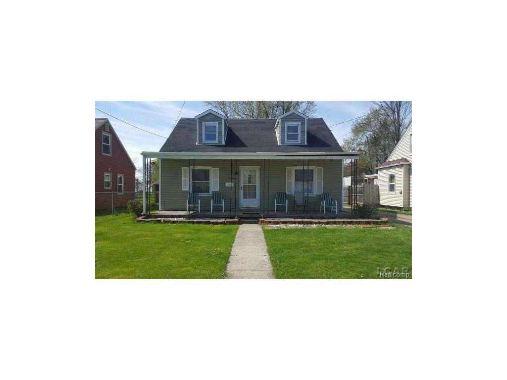 611 Riverside, Adrian, MI 49221 photo 1
