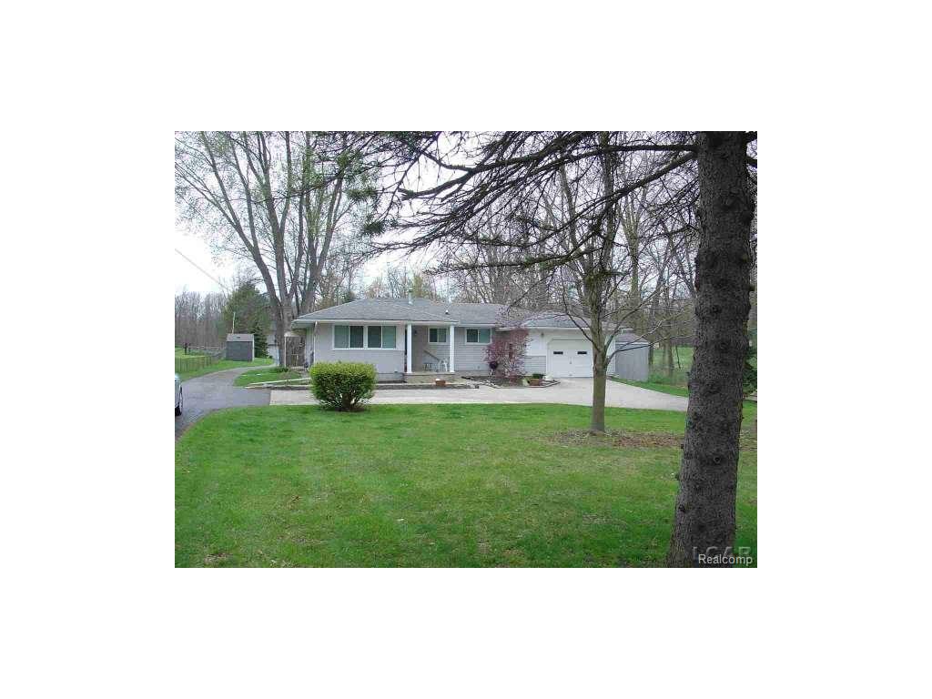 2288 Sharp Rd, Adrian, MI 49221 photo 1