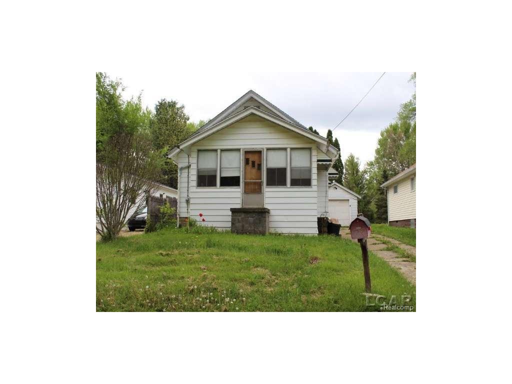 821 Helena Ave, Jackson, MI 49203 photo 1