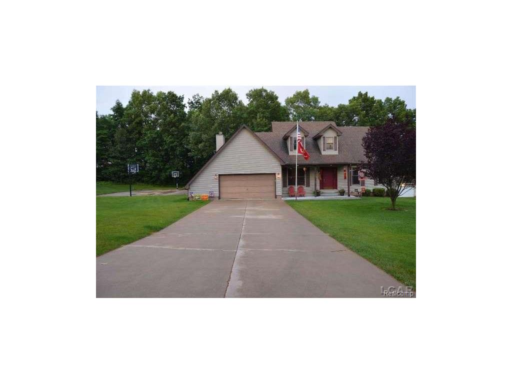 2705 E Carleton Rd, Adrian, MI 49221 photo 1