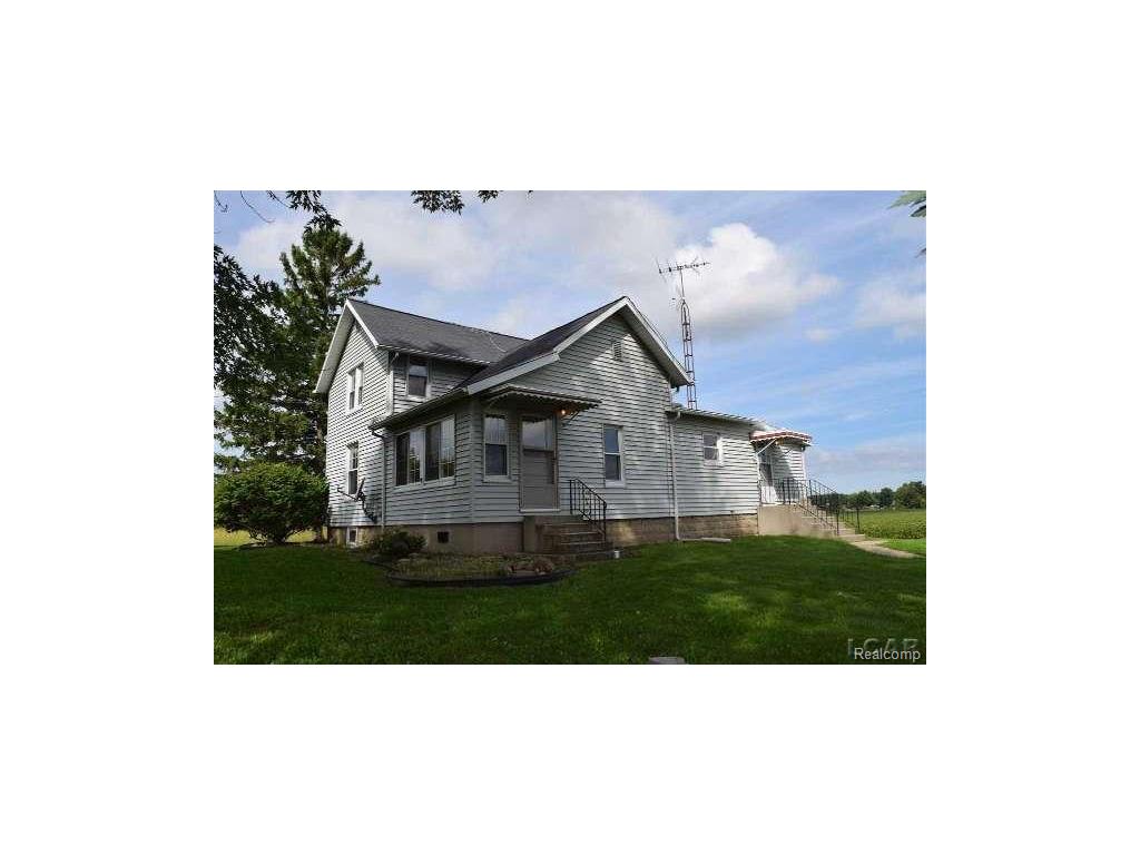 5702 Shepherd Rd, Adrian, MI 49221 photo 1