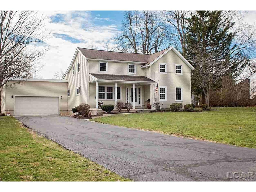 953 W Maple Ave, Adrian, MI 49221 photo 1