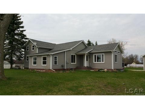 2605 E Vly, Adrian, MI 49221 photo 1