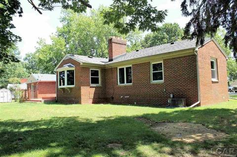 403 Outer Dr, Tecumseh, MI 49286 photo 1