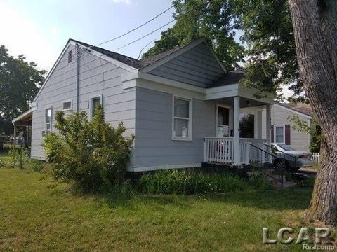 825 Addison, Adrian, MI 49221 photo 1