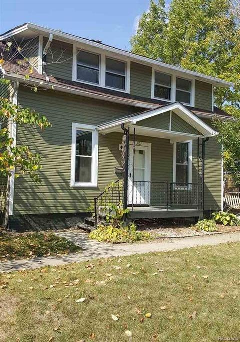 307 Addison, Adrian, MI 49221 photo 1