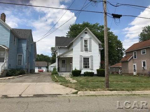 1111 E Butler, Adrian, MI 49221 photo 1